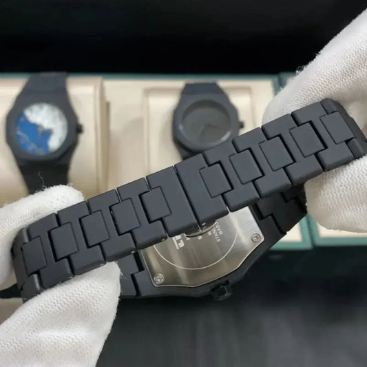Black Arabic Aura Watch